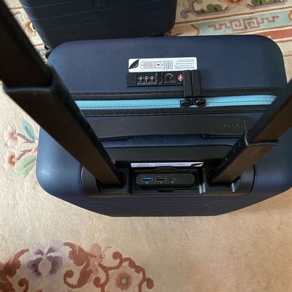 away luggage alex eagle